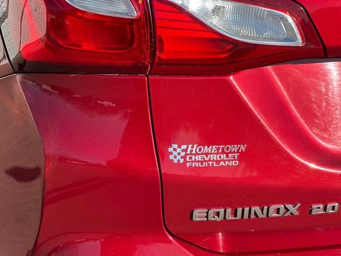 Used 2018 Chevrolet Equinox Premier image 24