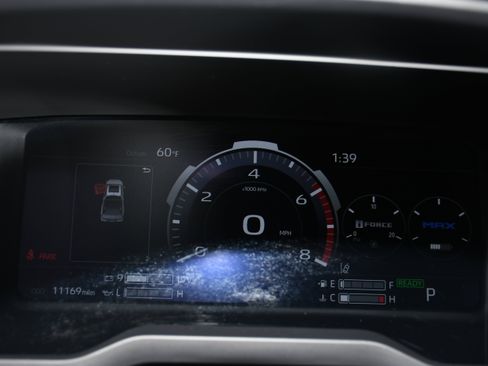 Used 2025 Toyota Tundra Limited image 14