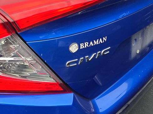 Used 2020 Honda Civic Sport image 10