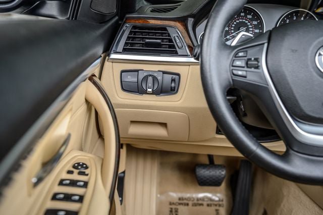 Used 2015 BMW 428i Convertible RWD image 30
