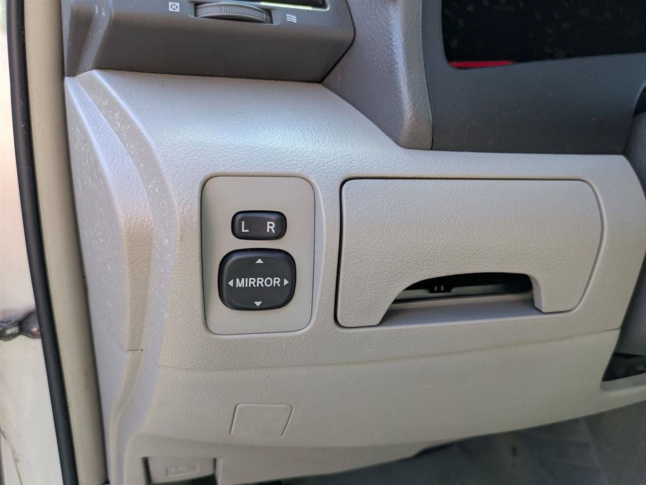 Used 2007 Toyota Camry CE FWD image 13