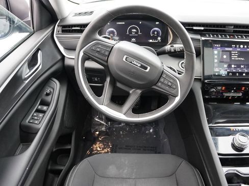 Certified 2023 Jeep Grand Cherokee L Laredo w/ Luxury Tech Group I image 22