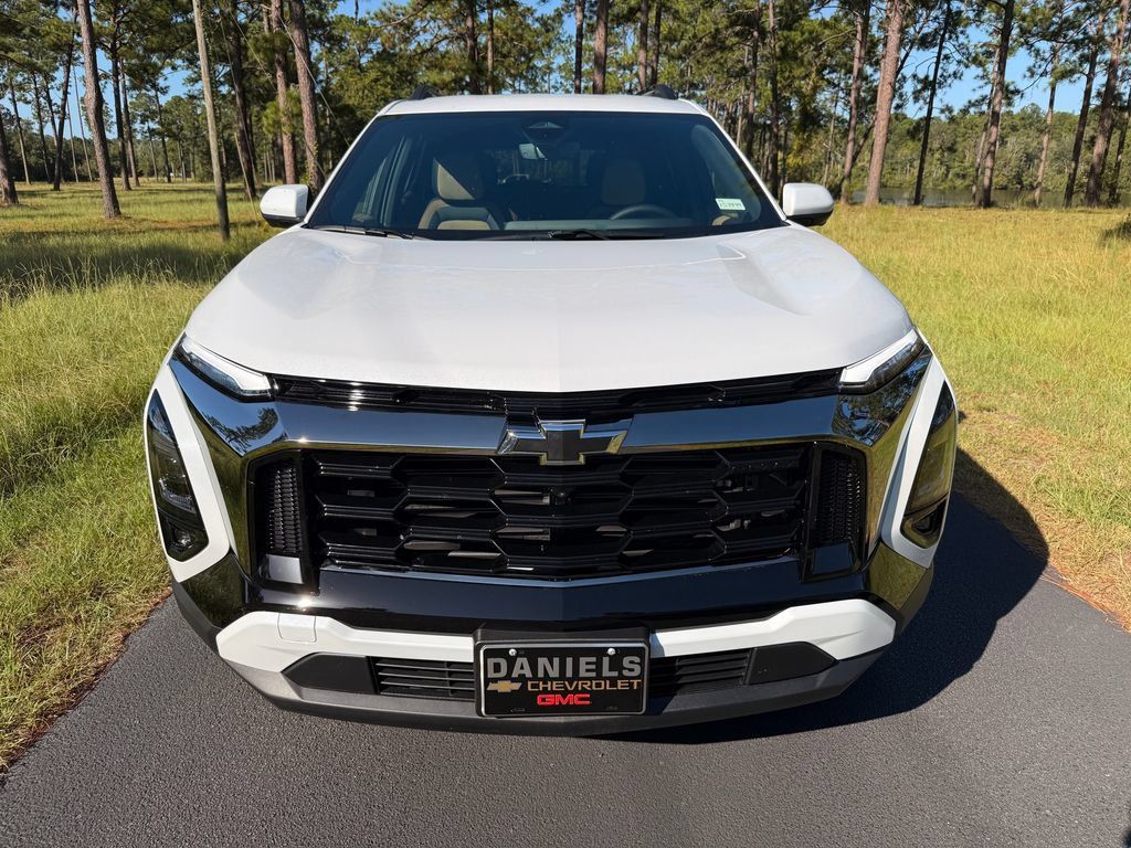 New 2027 Chevrolet Equinox ACTIV w/ Safety and Technology Package FWD image 8