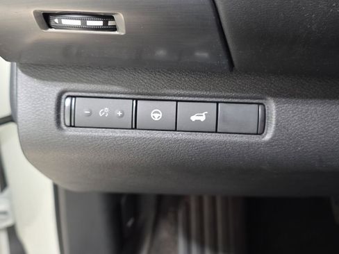 Used 2023 Nissan Pathfinder SL w/ Black Appearance Package AWD/4WD image 25