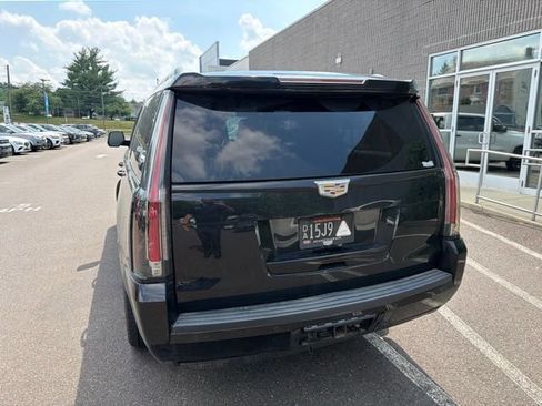 Used 2016 Cadillac Escalade ESV Luxury AWD/4WD image 9