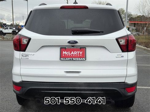 Used 2019 Ford Escape SE image 6