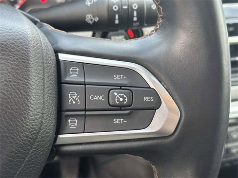 Certified 2022 Jeep Compass Limited image 32