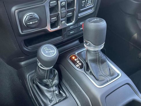 New 2025 Jeep Gladiator Sport w/ Premium Package AWD/4WD image 39