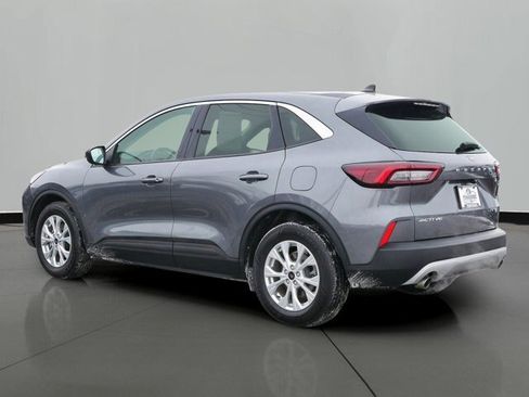 Certified 2023 Ford Escape Active w/ Cold Weather Package FWD image 2