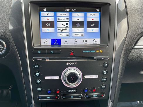 Used 2018 Ford Explorer Sport w/ Equipment Group 401A image 19