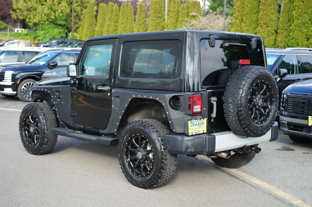Used 2011 Jeep Wrangler Sahara w/ Connectivity Group AWD/4WD image 11