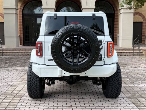 Used 2025 Ford Bronco Outer Banks image 7