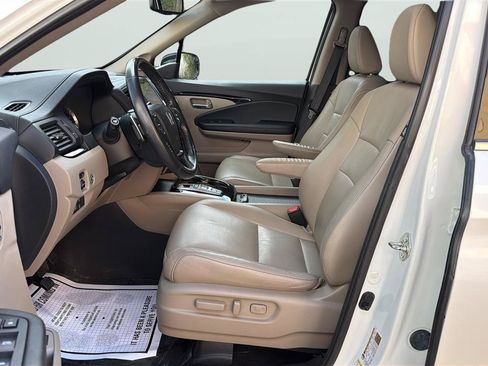 Used 2016 Honda Pilot Touring image 11