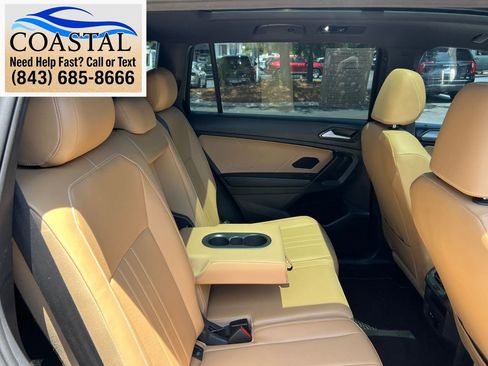 Used 2023 Volkswagen Tiguan SE AWD/4WD image 20