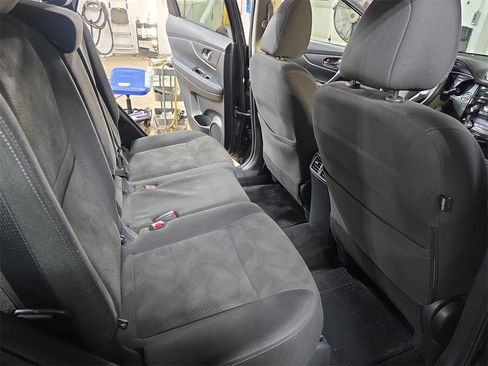 Used 2016 Nissan Rogue SV image 11