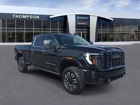 Used 2024 GMC Sierra 2500 Denali Ultimate w/ Max Trailering Package image 1