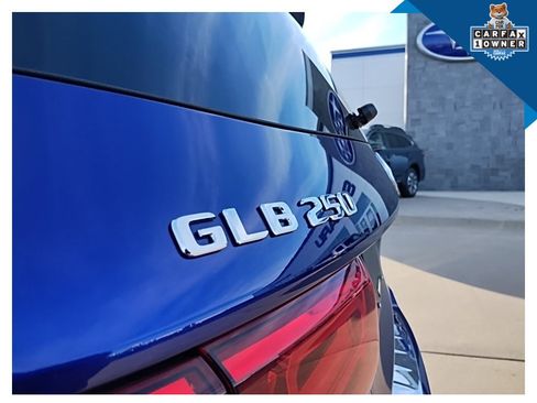 Used 2022 Mercedes-Benz GLB 250 4MATIC image 12