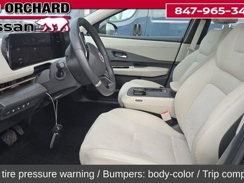 Used 2023 Nissan Ariya AWD image 7