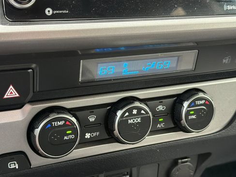 Used 2023 Toyota Tacoma SR5 RWD image 19