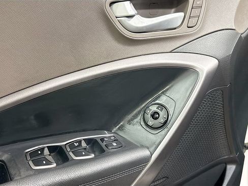 Used 2014 Hyundai Santa Fe Sport w/ Technology Package 04 FWD image 13