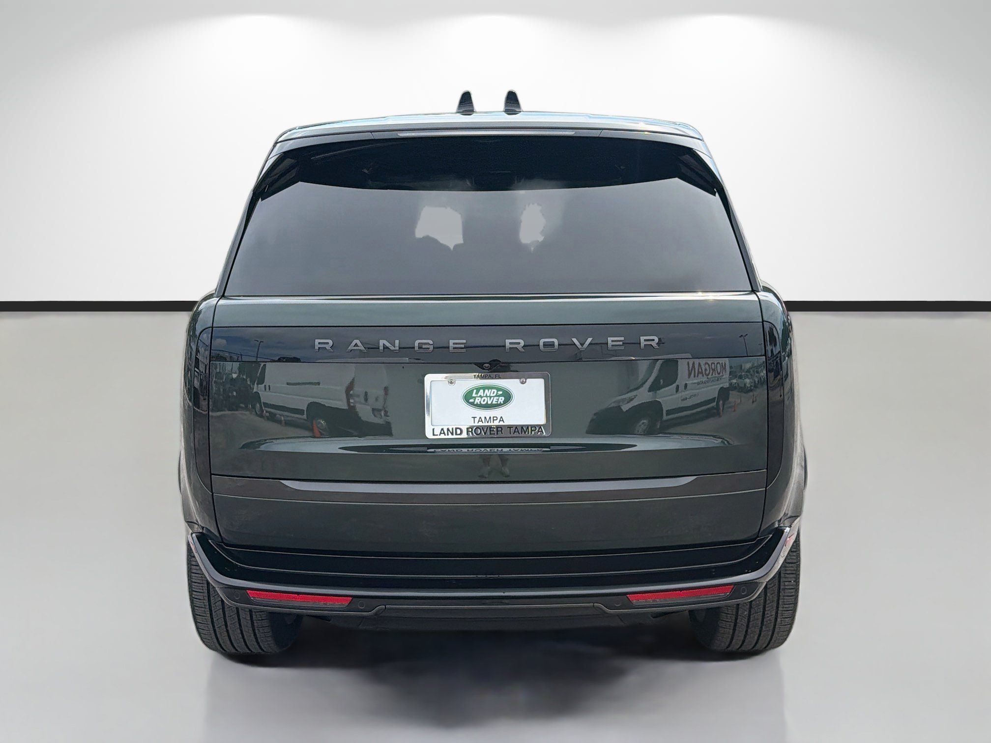 Used 2026 Land Rover Range Rover SE AWD/4WD image 4