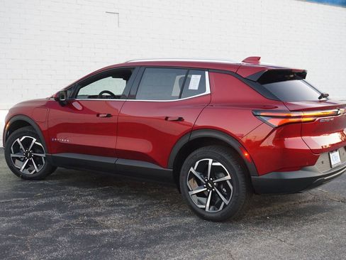 New 2026 Chevrolet Equinox EV LT image 8