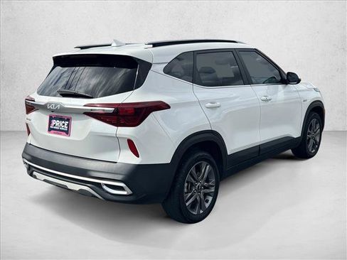 Used 2023 Kia Seltos S w/ Navigation Package image 5