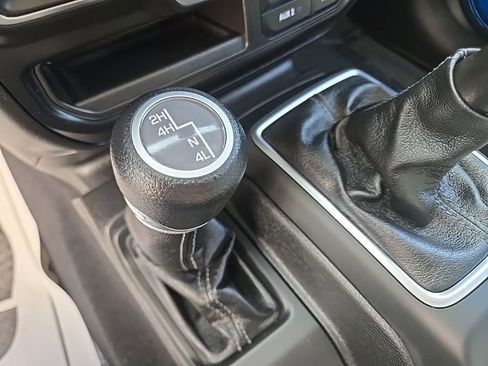 Used 2025 Jeep Wrangler Sport AWD/4WD image 27