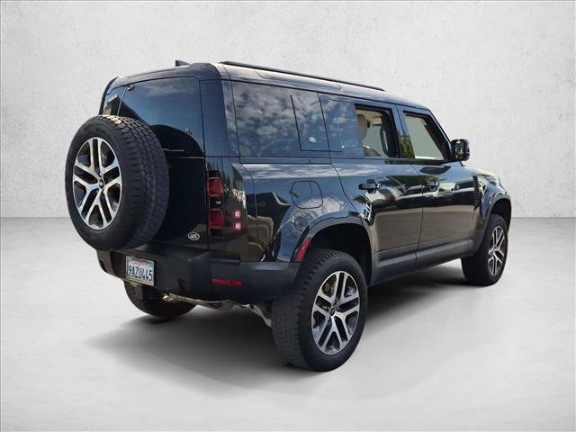 Used 2022 Land Rover Defender 110 SE AWD/4WD image 5