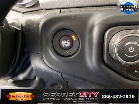 Used 2023 Jeep Gladiator Mojave w/ Trailer Tow Package image 17