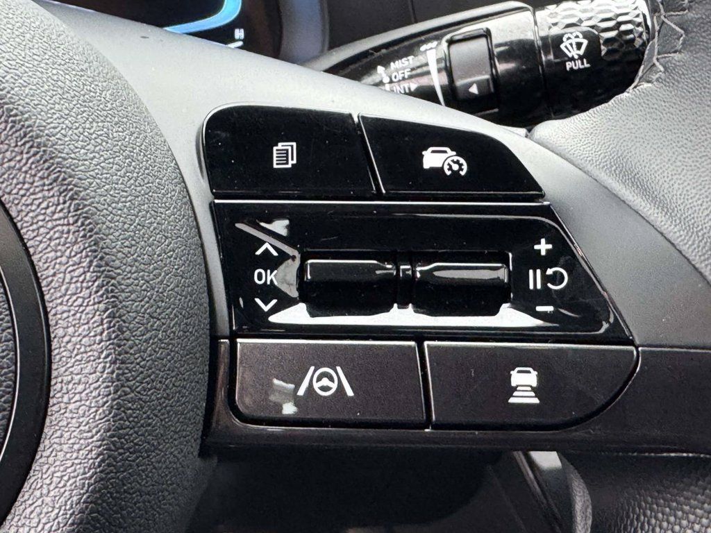 Certified 2026 Hyundai Elantra SEL Sport Premium w/ Cargo Package FWD image 22
