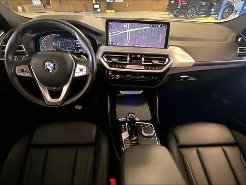 Certified 2024 BMW X4 xDrive30i w/ Premium Package image 14