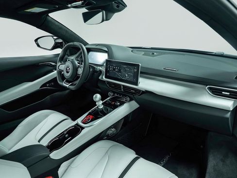 New 2025 Lotus Emira image 2