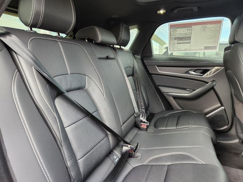 Used 2024 Jaguar F-PACE R-Dynamic S image 9