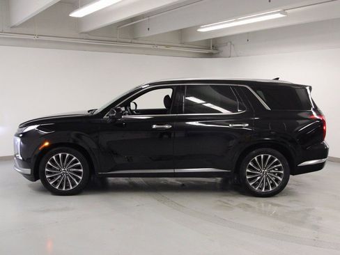 Used 2024 Hyundai Palisade Calligraphy image 7