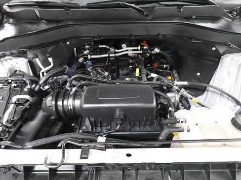 Certified 2024 Ford Explorer XLT w/ Equipment Group 202A AWD/4WD image 36