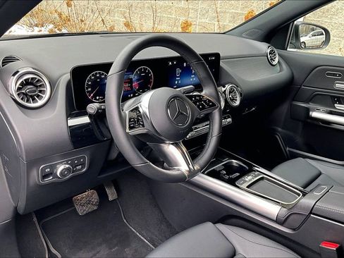 Used 2026 Mercedes-Benz GLA 250 4MATIC image 13