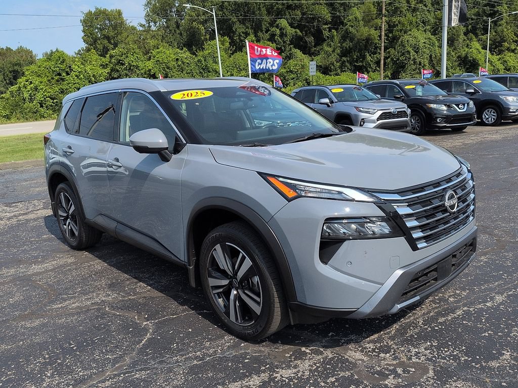 Used 2025 Nissan Rogue SL w/ SL Premium Package FWD image 1