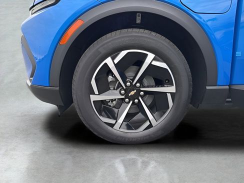New 2026 Chevrolet Equinox EV LT AWD/4WD image 38