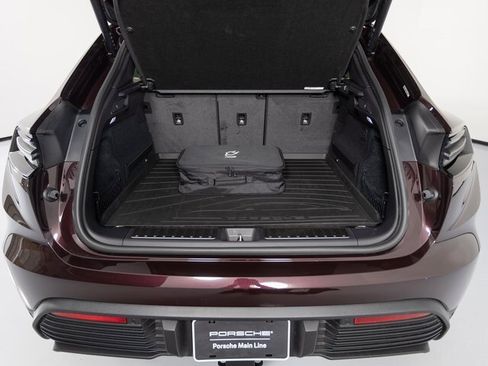 New 2025 Porsche Macan 4S Electric image 26