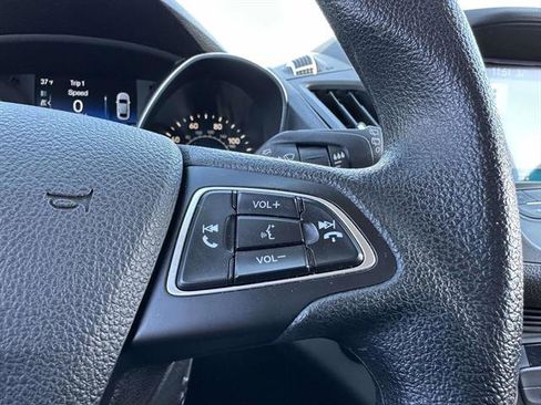 Used 2019 Ford Escape SE FWD image 15