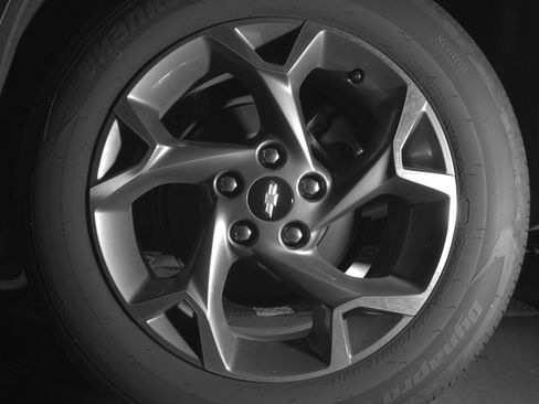 Used 2025 Chevrolet Trax LT w/ LT Convenience Package FWD image 14