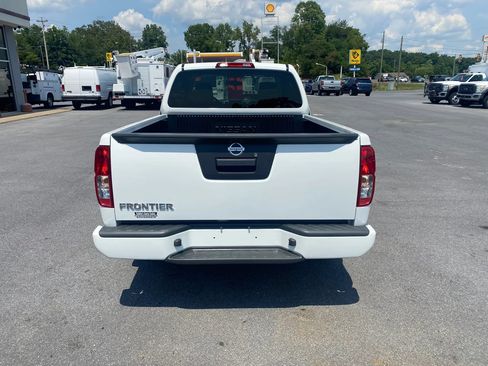 Used 2019 Nissan Frontier S RWD image 6