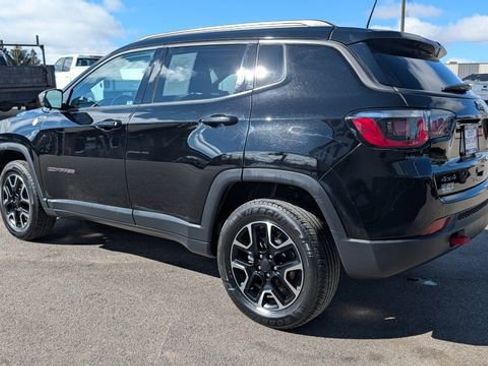 Used 2020 Jeep Compass Trailhawk w/ Leather Interior Group AWD/4WD image 18