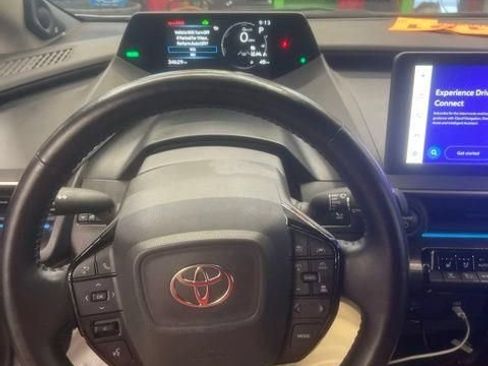 Used 2024 Toyota Prius Limited w/ Limited Premium Package FWD image 17