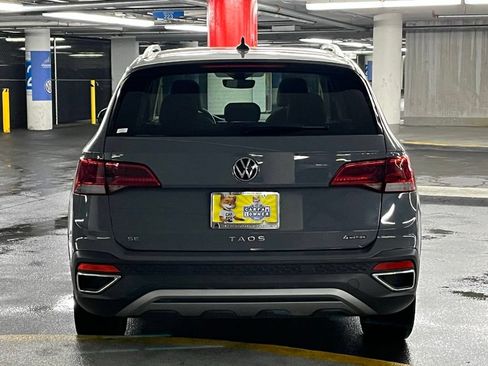 Used 2023 Volkswagen Taos SE w/ Panoramic Sunroof Package AWD/4WD image 34