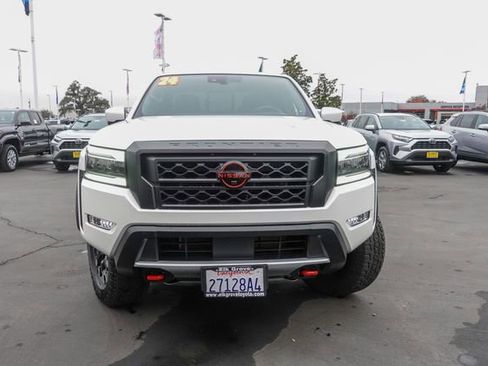 Used 2024 Nissan Frontier PRO-4X w/ Pro Convenience Package image 3