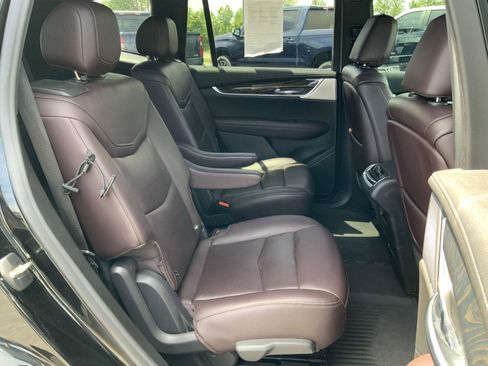 Used 2021 Cadillac XT6 Premium Luxury AWD/4WD image 60