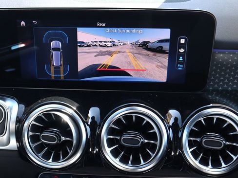 New 2025 Mercedes-Benz GLB 250 GLB 250 image 16