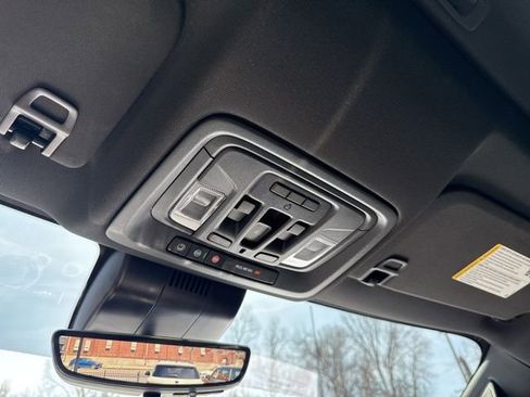 Used 2025 Chevrolet Silverado 1500 High Country w/ Midnight Edition image 31